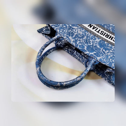 Anum Bags Detail