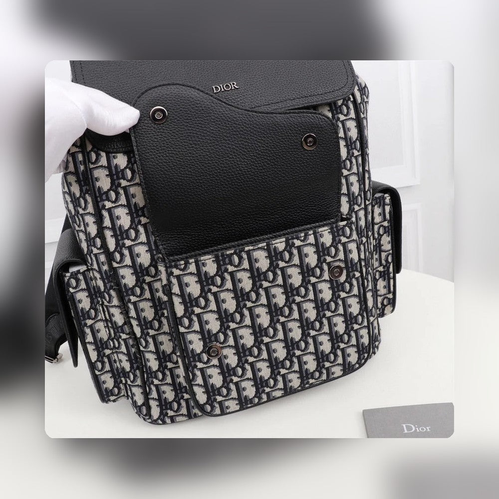 Anum Bags Detail