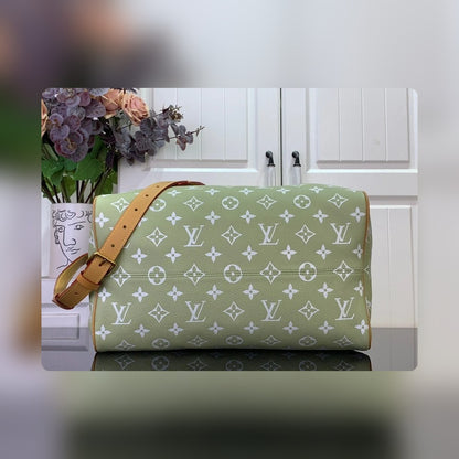 Anum Bags - High-Quality Designer Products for You - AFFORDABLE LUXURY BAGS - 13142