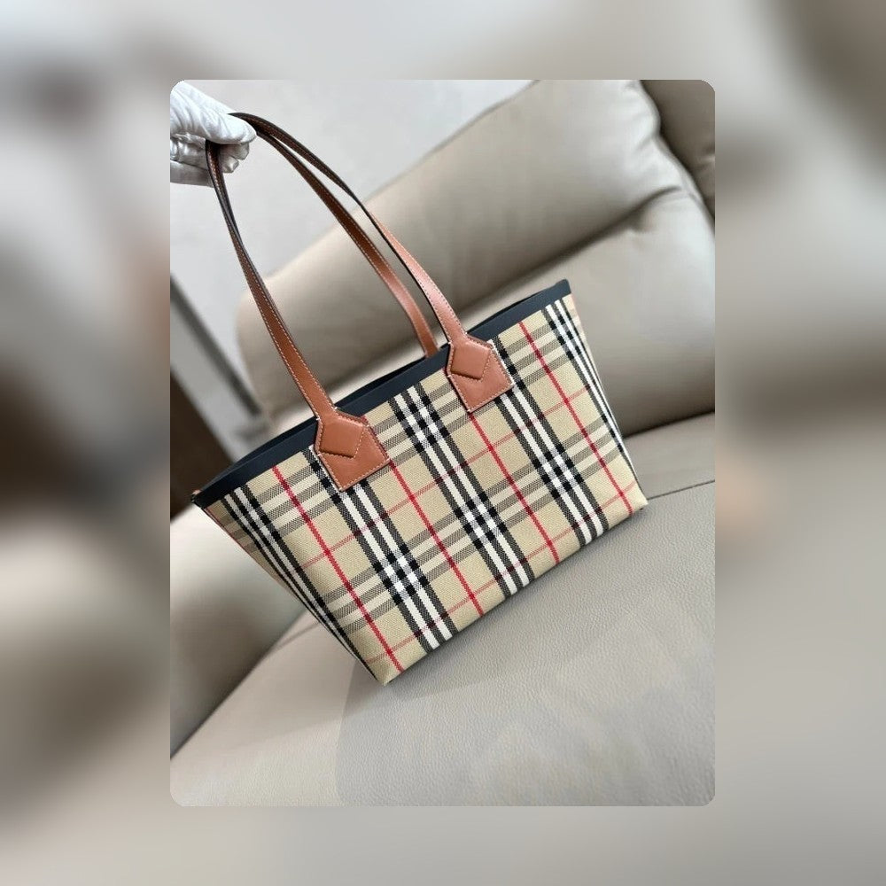 Anum Bags - DESIGNER BAGS FOR WOMEN - AFFORDABLE LUXURY BAGS - 17351