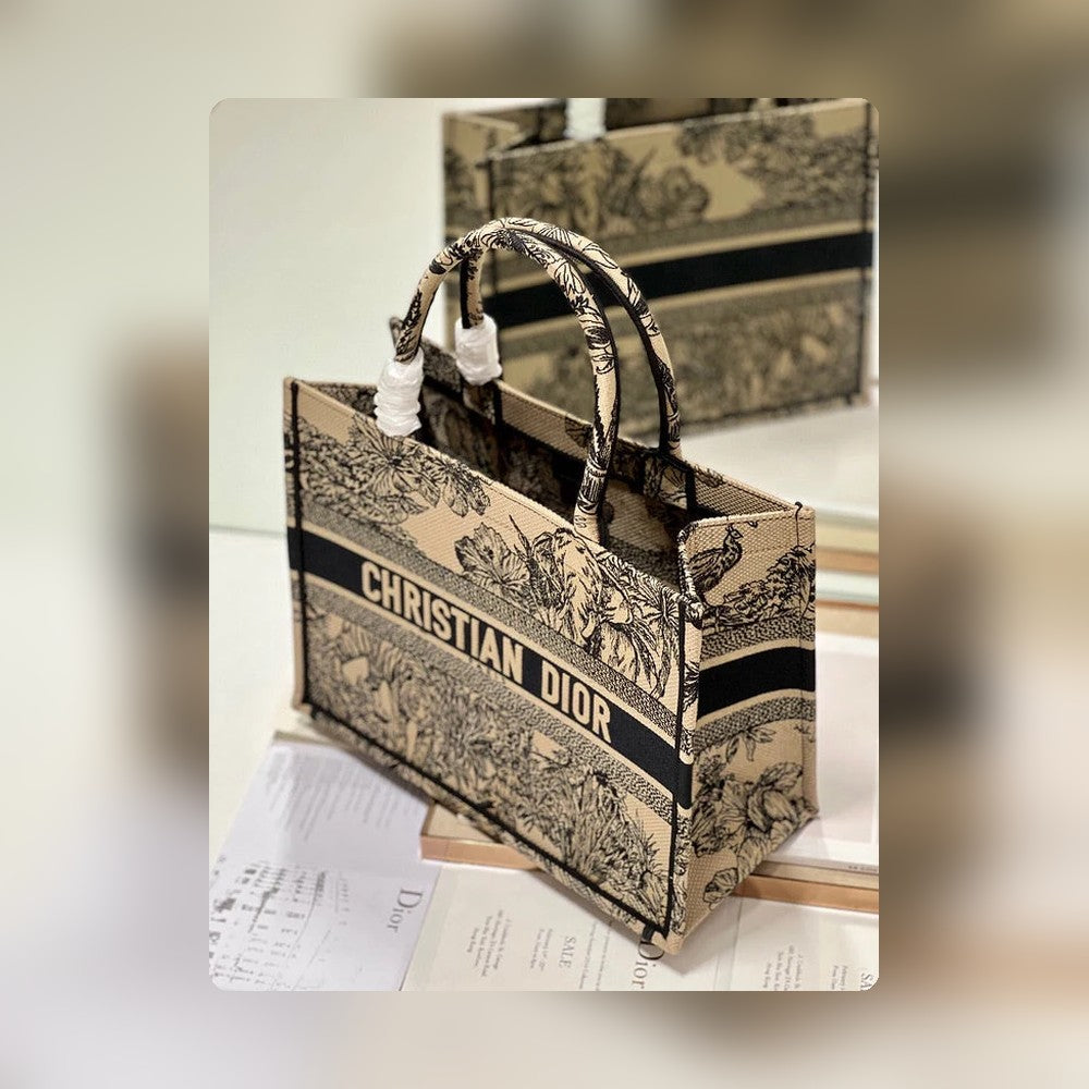 Anum Bags Detail