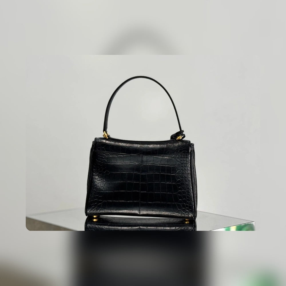 new-luxury-designer-bags-nm24403