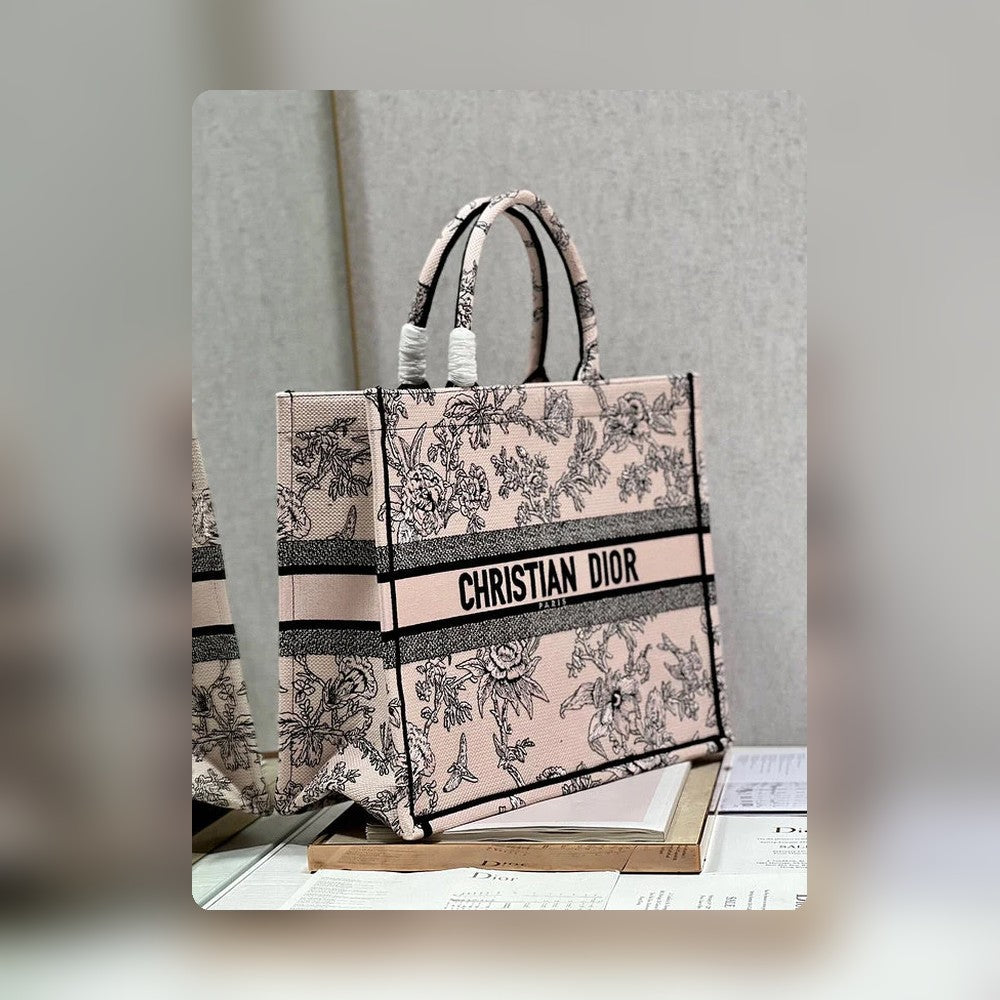 Anum Bags Detail