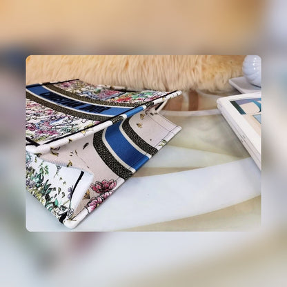 Anum Bags Detail