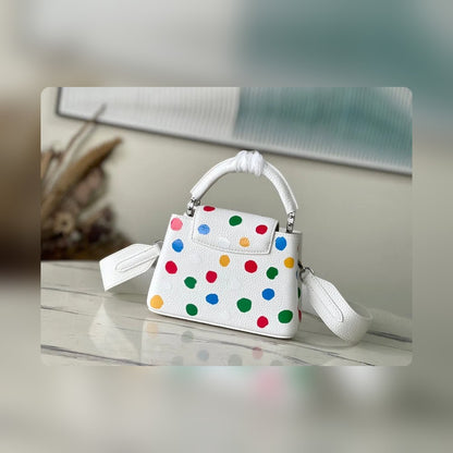 Anum Bags Detail