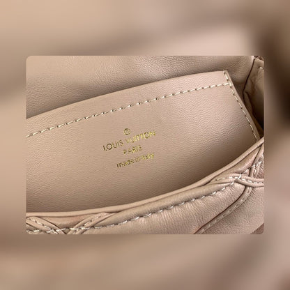 Anum Bags ln Luxury Bag --58403