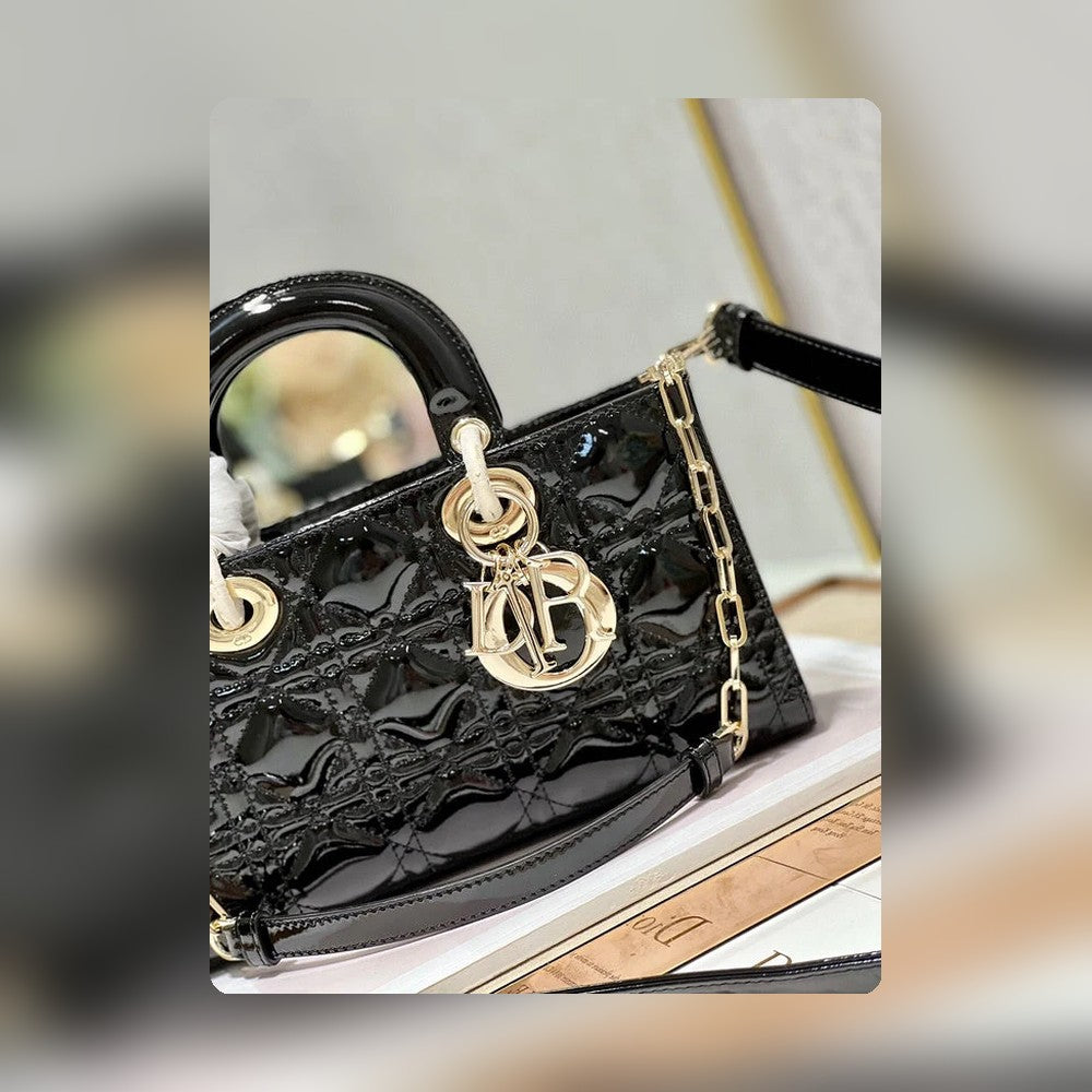 Anum Bags Detail