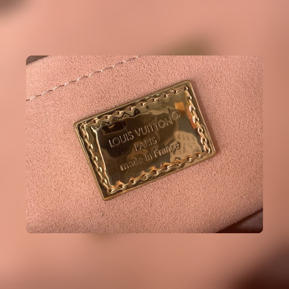 Anum Bags ln Luxury Bag --56421