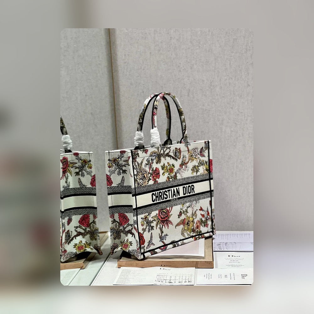 Anum Bags Detail