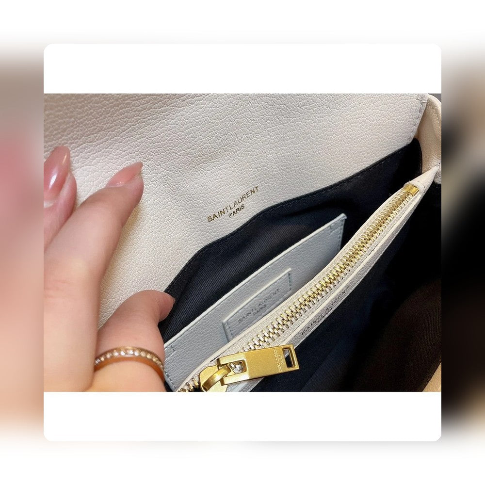 Anum Bags Detail