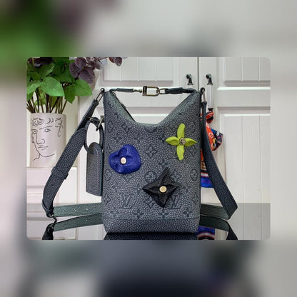 Anum Bags Detail