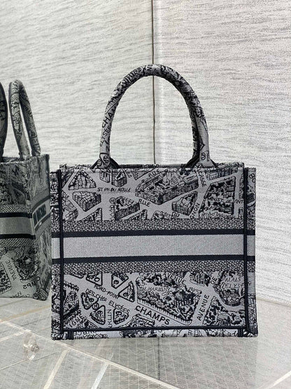 Anum Bags Detail