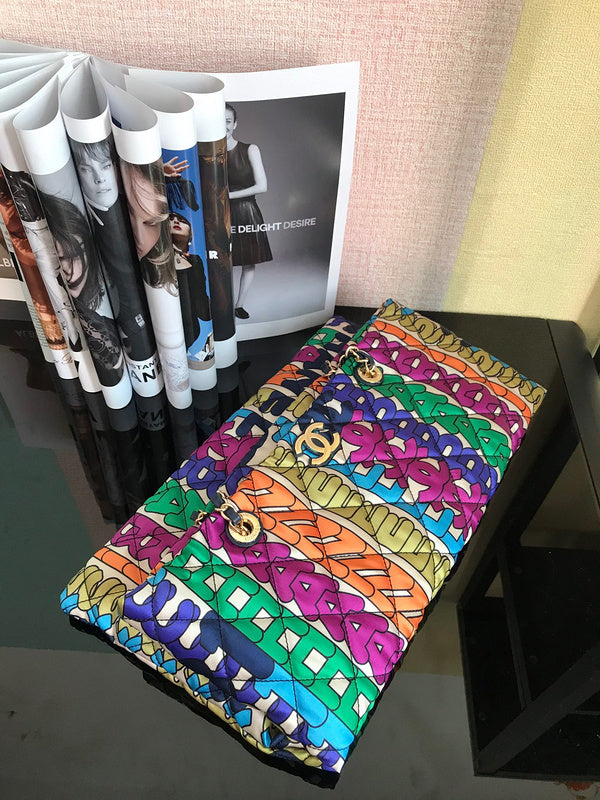 Anum Bags Detail