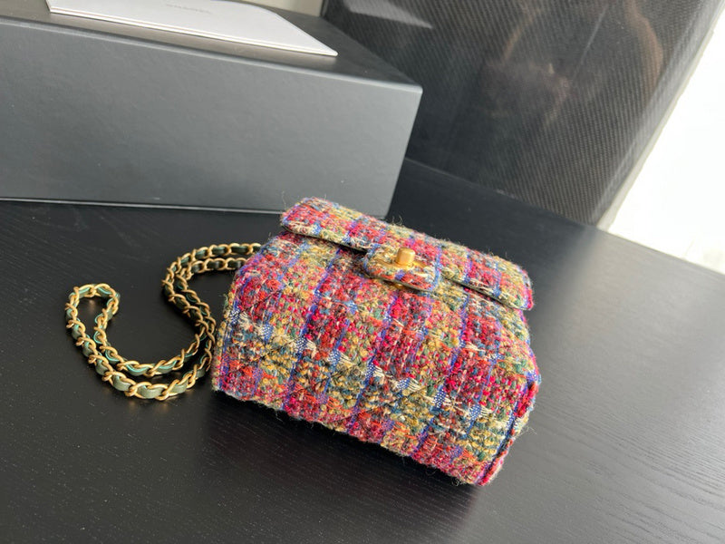 Anum Bags Detail