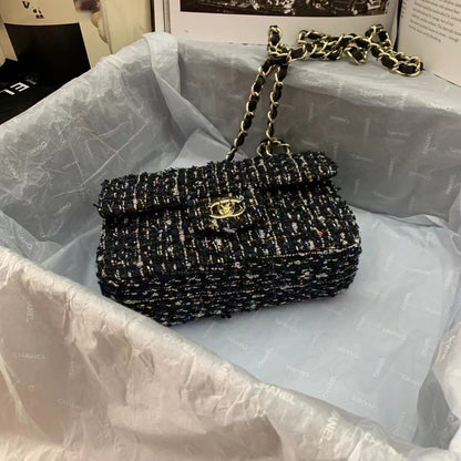 Anum Bags Detail