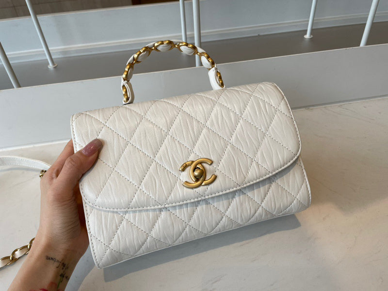Anum Bags Detail