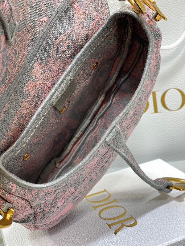 Anum Bags Detail