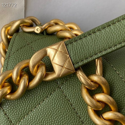 Anum Bags Detail