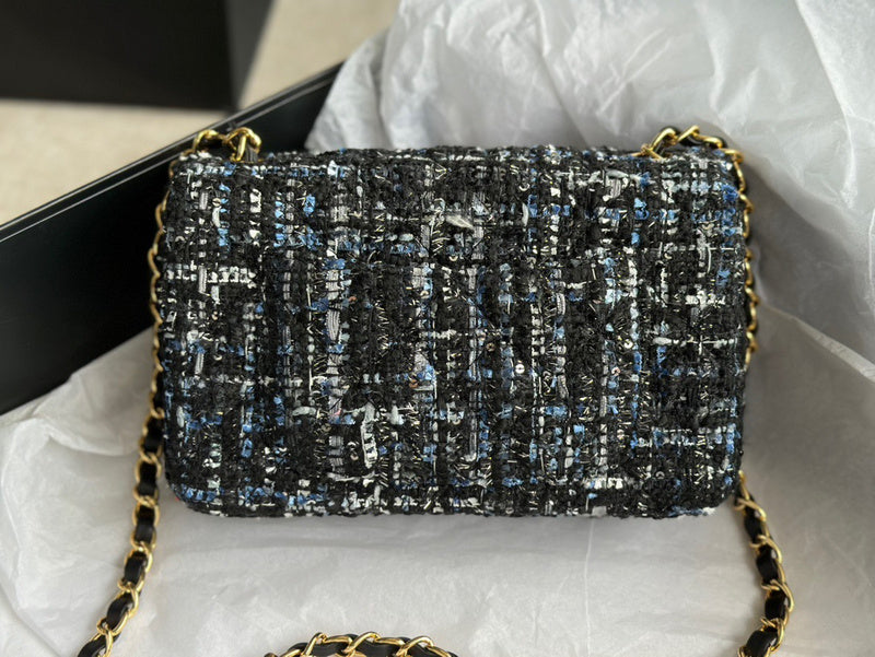 Anum Bags Detail