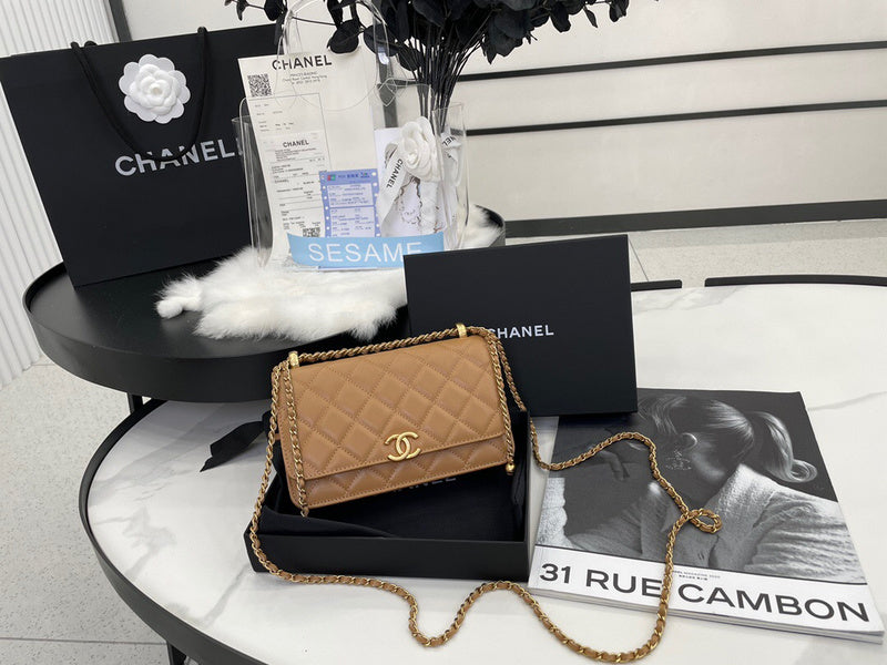 Anum Bags Detail