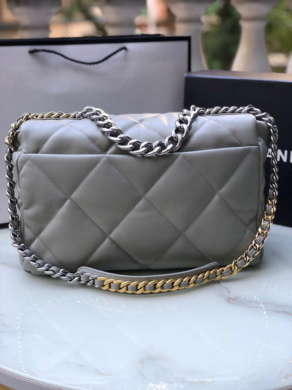 Anum Bags Detail