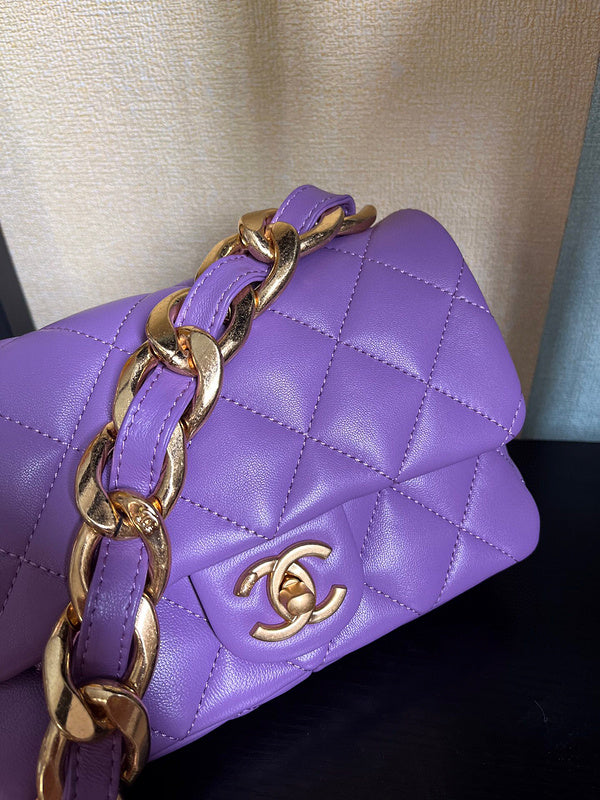 Anum Bags Detail