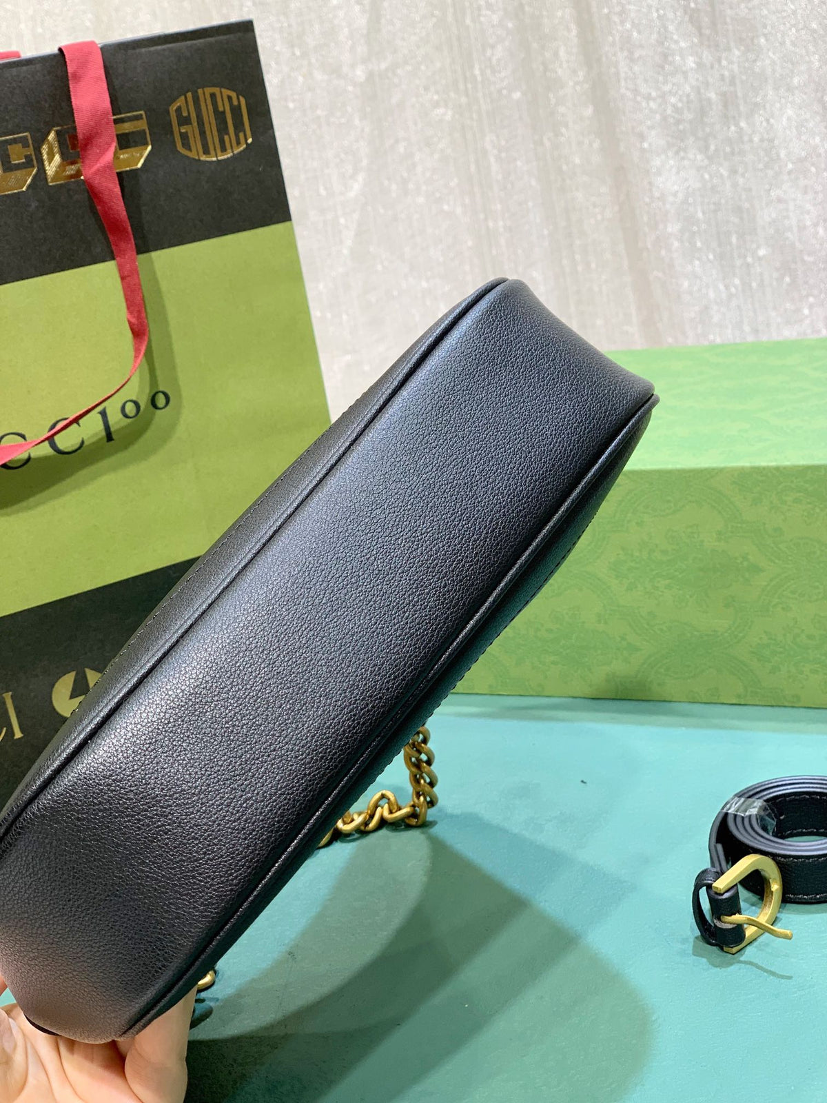 Anum Bags Detail