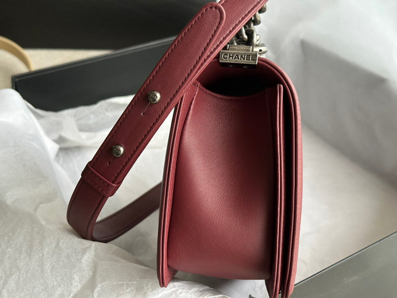 Anum Bags Detail