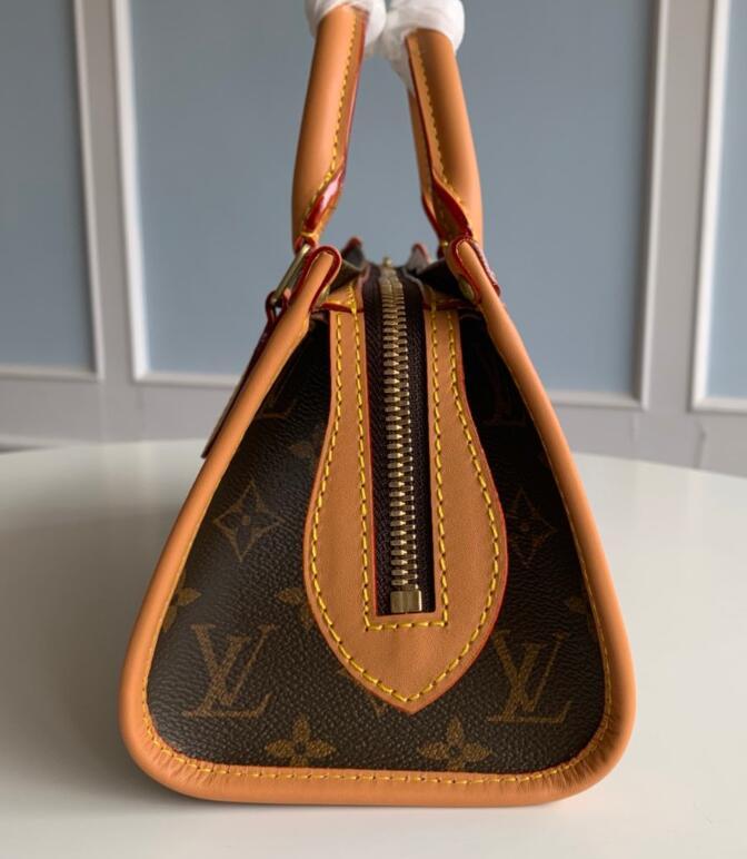 Anum Bags Detail