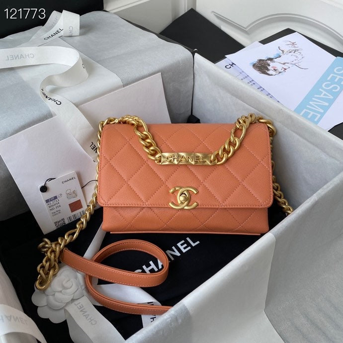 Anum Bags Detail