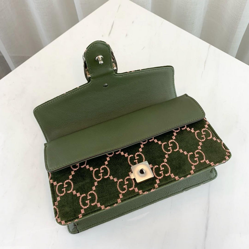 Anum Bags Detail