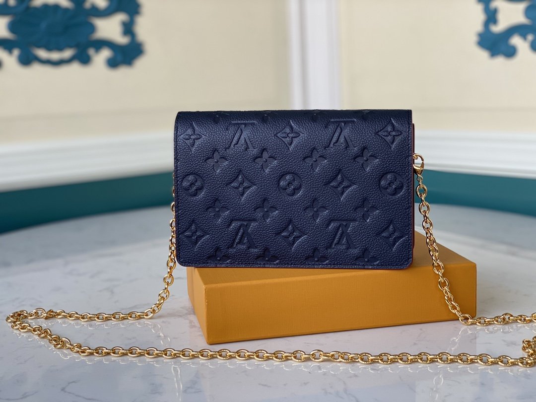 Anum Bags Detail
