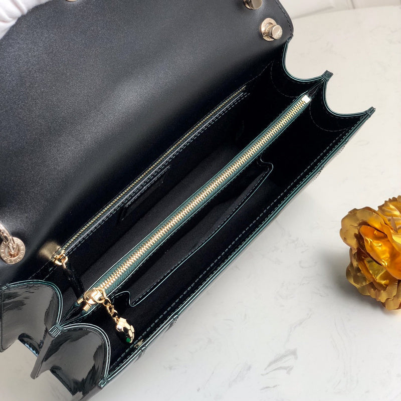Anum Bags Detail