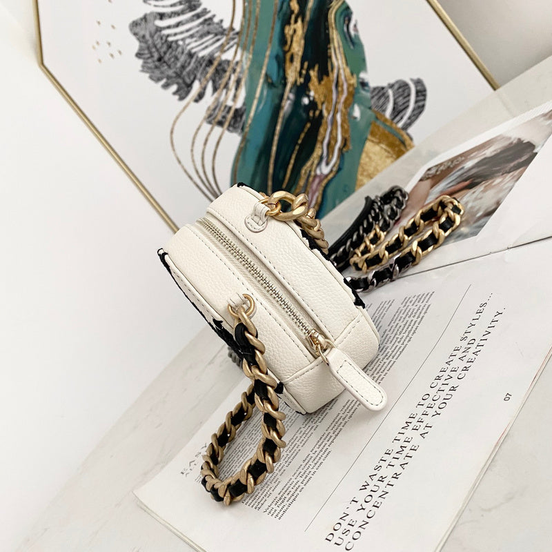 Anum Bags Detail