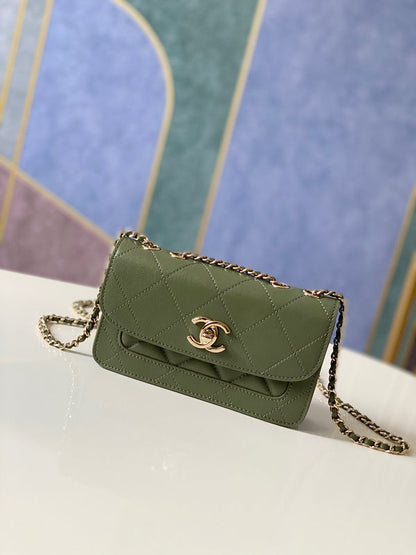Anum Bags Detail