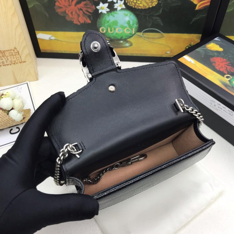Anum Bags Detail