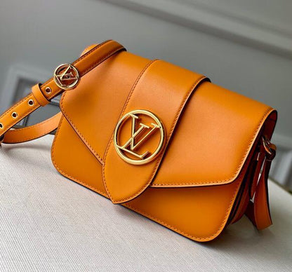 Anum Bags Detail