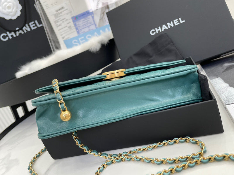 Anum Bags Detail
