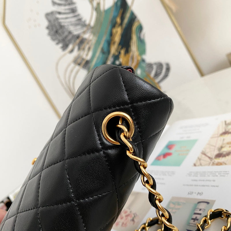Anum Bags Detail