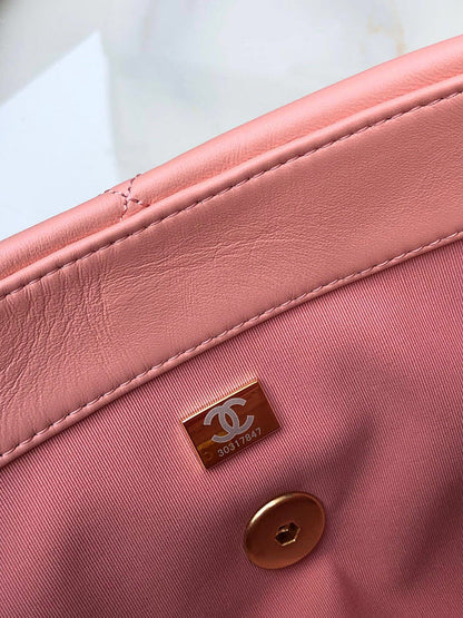 Anum Bags Detail