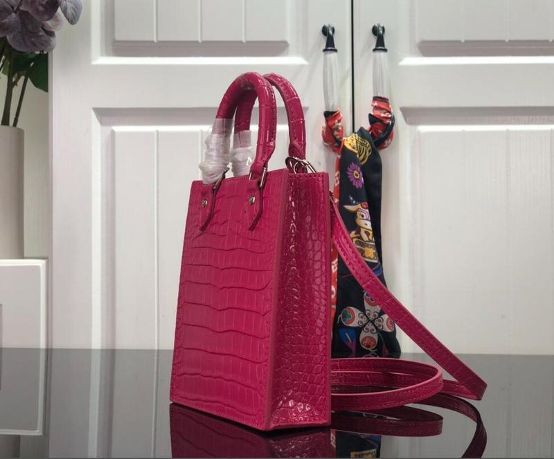 Anum Bags Detail
