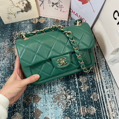 Anum Bags Detail