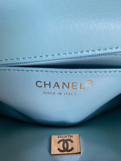 Anum Bags Detail