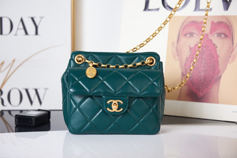 Anum Bags Detail