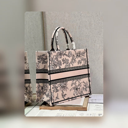 Anum Bags Detail