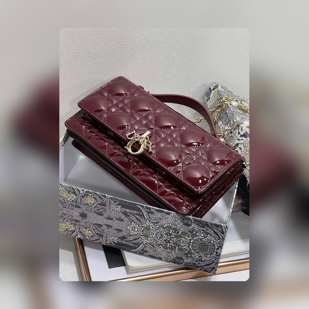Anum Bags Detail
