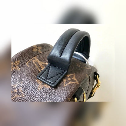 Anum Bags Detail