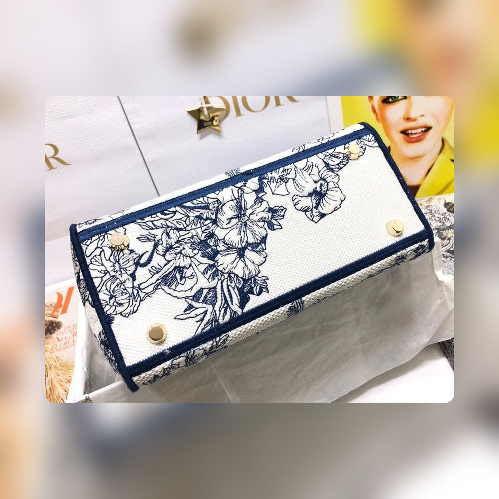 Anum Bags Detail