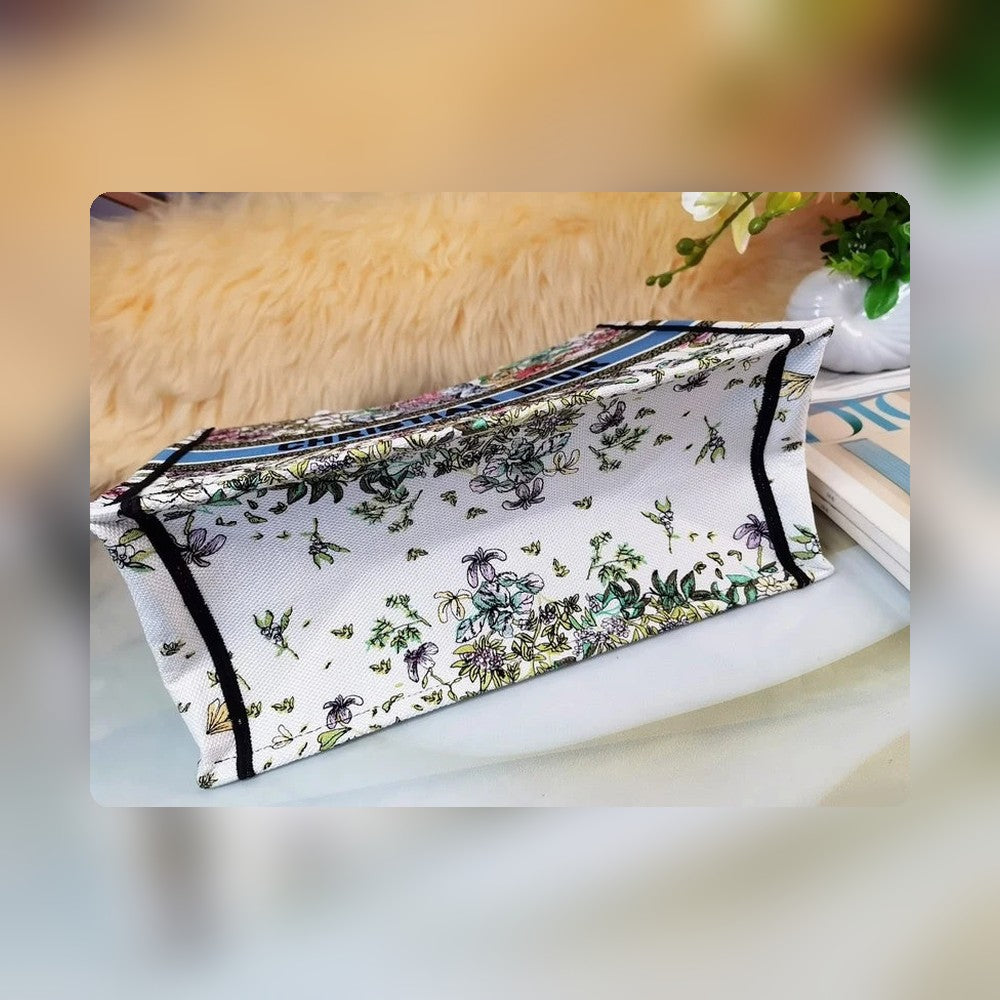 Anum Bags Detail