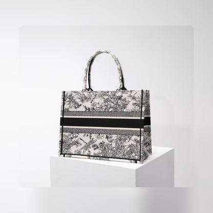 Anum Bags Detail